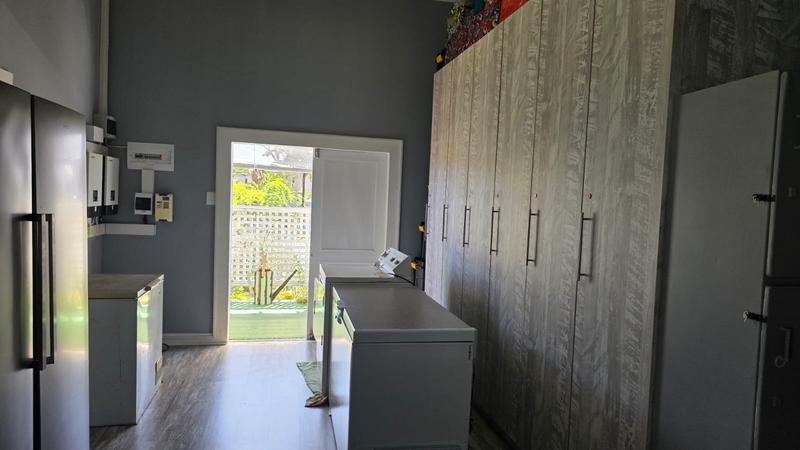 7 Bedroom Property for Sale in Albertinia Western Cape